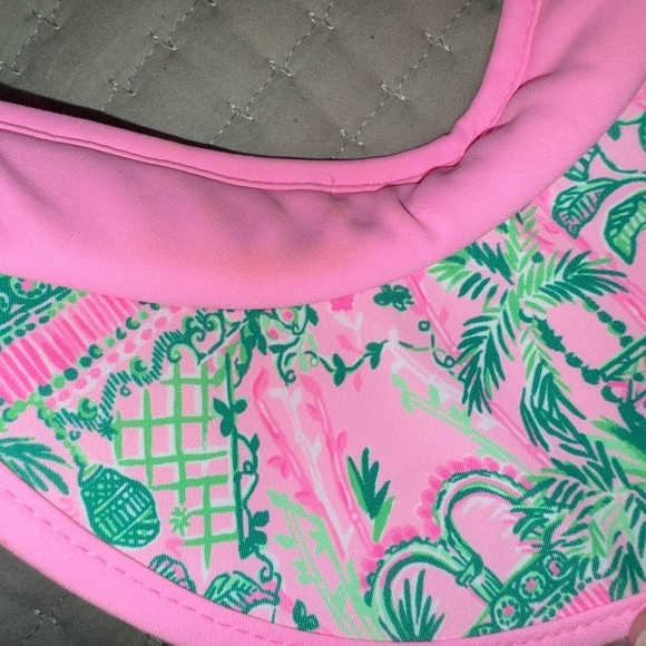 Lilly Pulitzer Tropical Pink and Green Visor wristlet and 2 scrunchie Set.